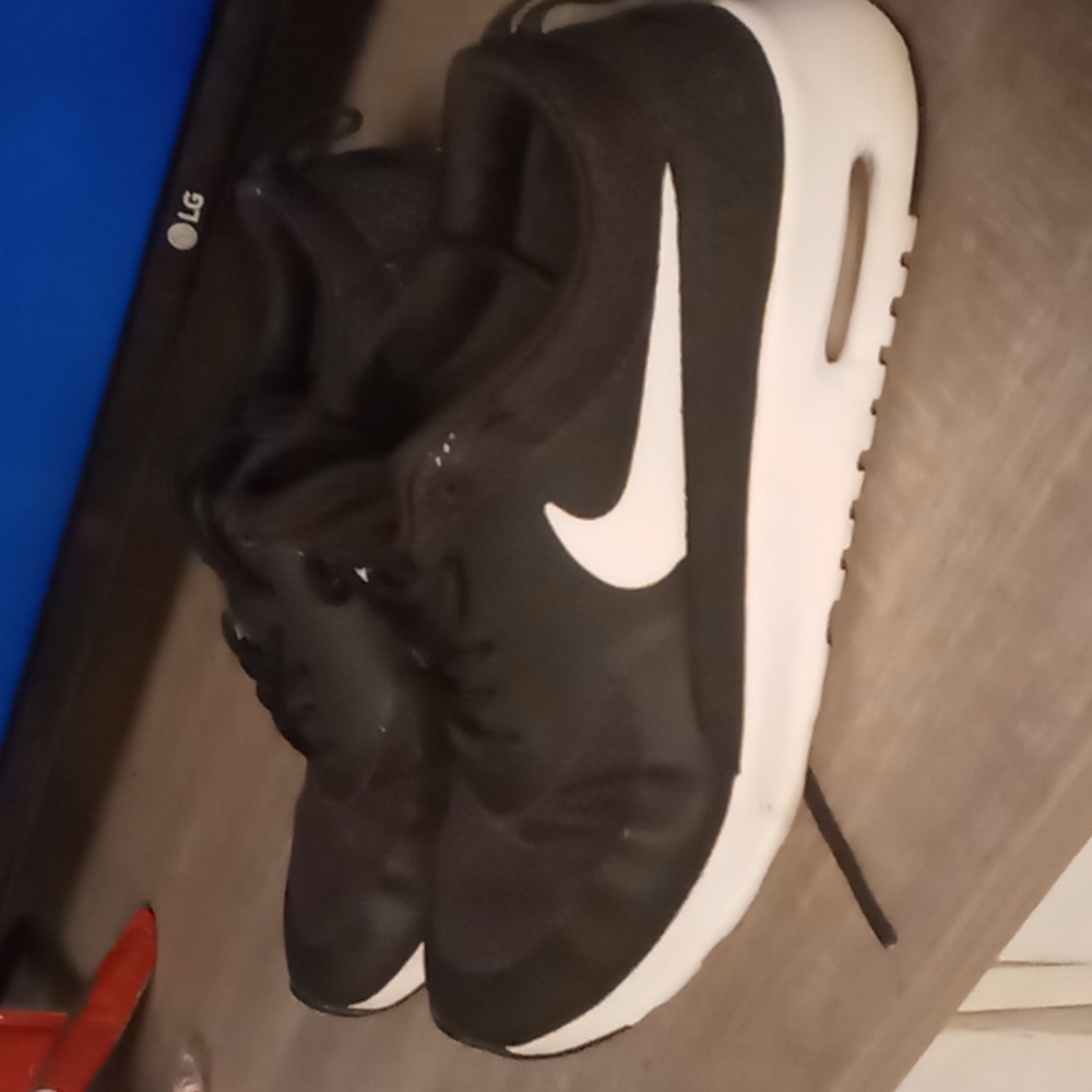Nike air max thea size 7.5